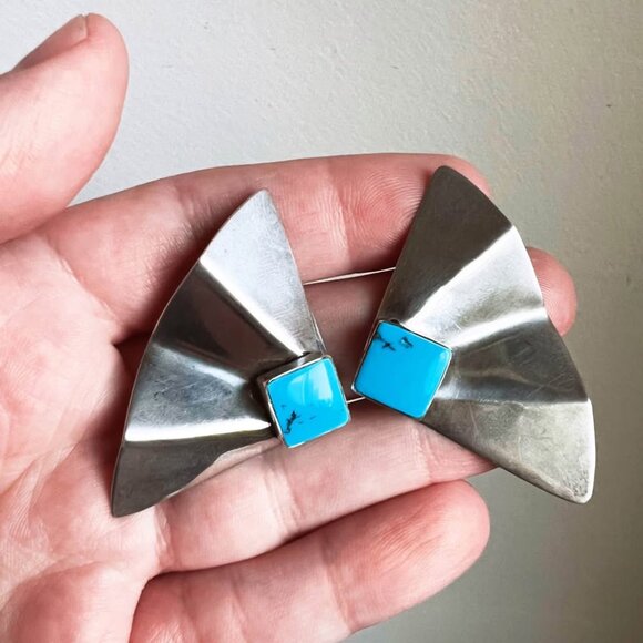 Stunning Sterling Silver and Turquoise Earrings, for Gertrude Zachary, Albuquerq - Picture 4 of 4